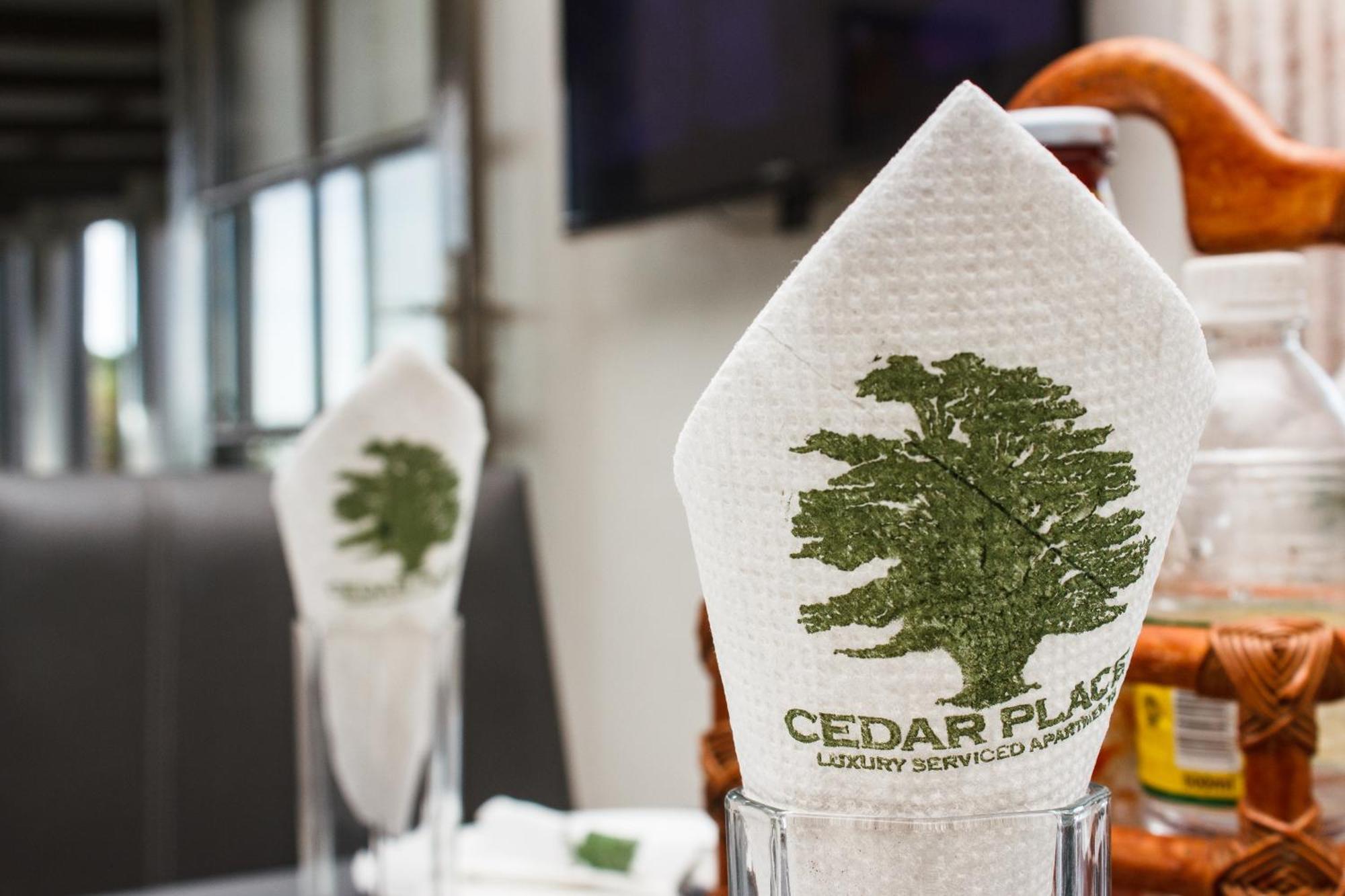 Cedar Place Limited แบลนไทร์ ภายนอก รูปภาพ